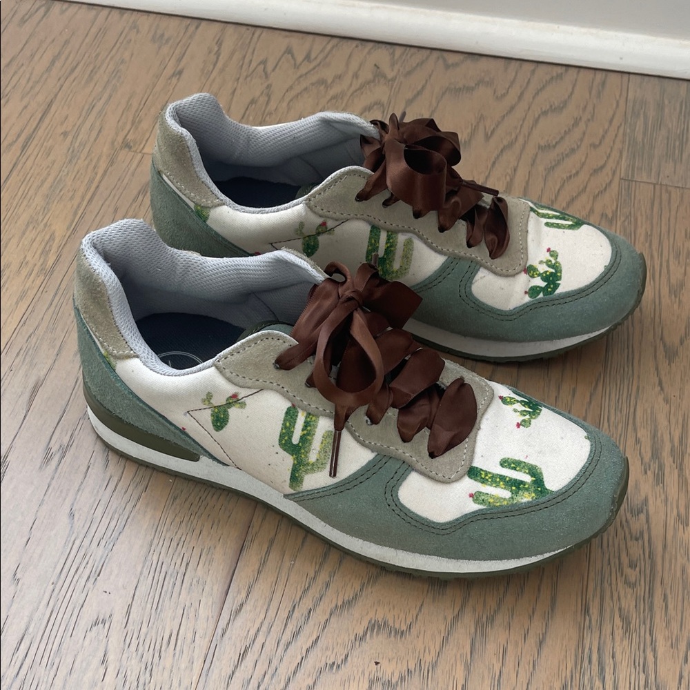 Inkkas Green and Brown Cactus Sneakers - Picture 4 of 4